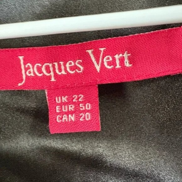 Jacques Vert, size 20, plus size, curvy, floral blouse. Silk blend - Picture 4 of 5